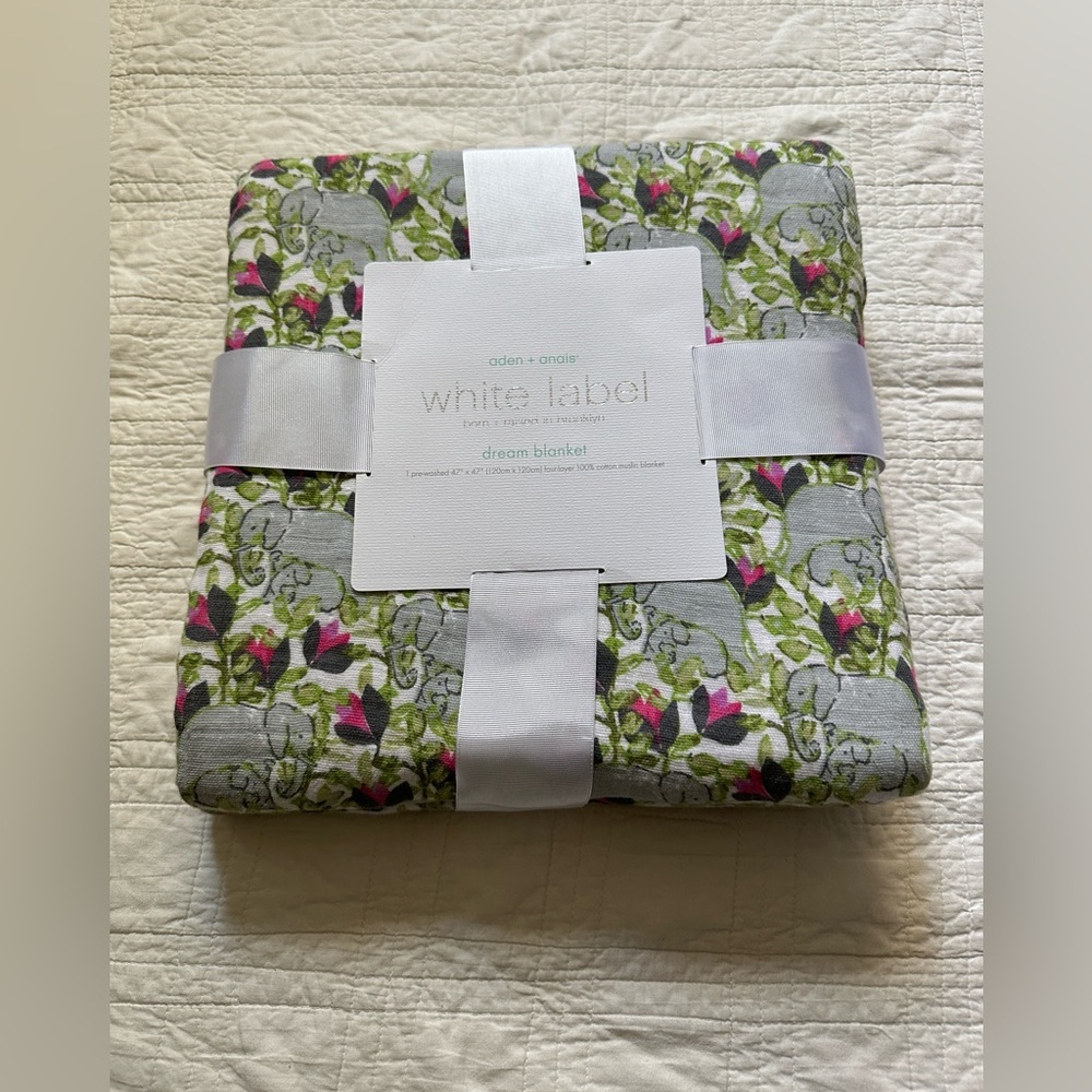 NEW Aden & Anais Dream Blanket 47 X 47 Paradise Cove